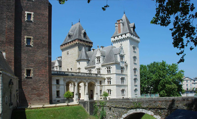 chambres_hotes_oloron_sainte_marie_domaine_pedelaborde_chateau_de_pau_henry_4
